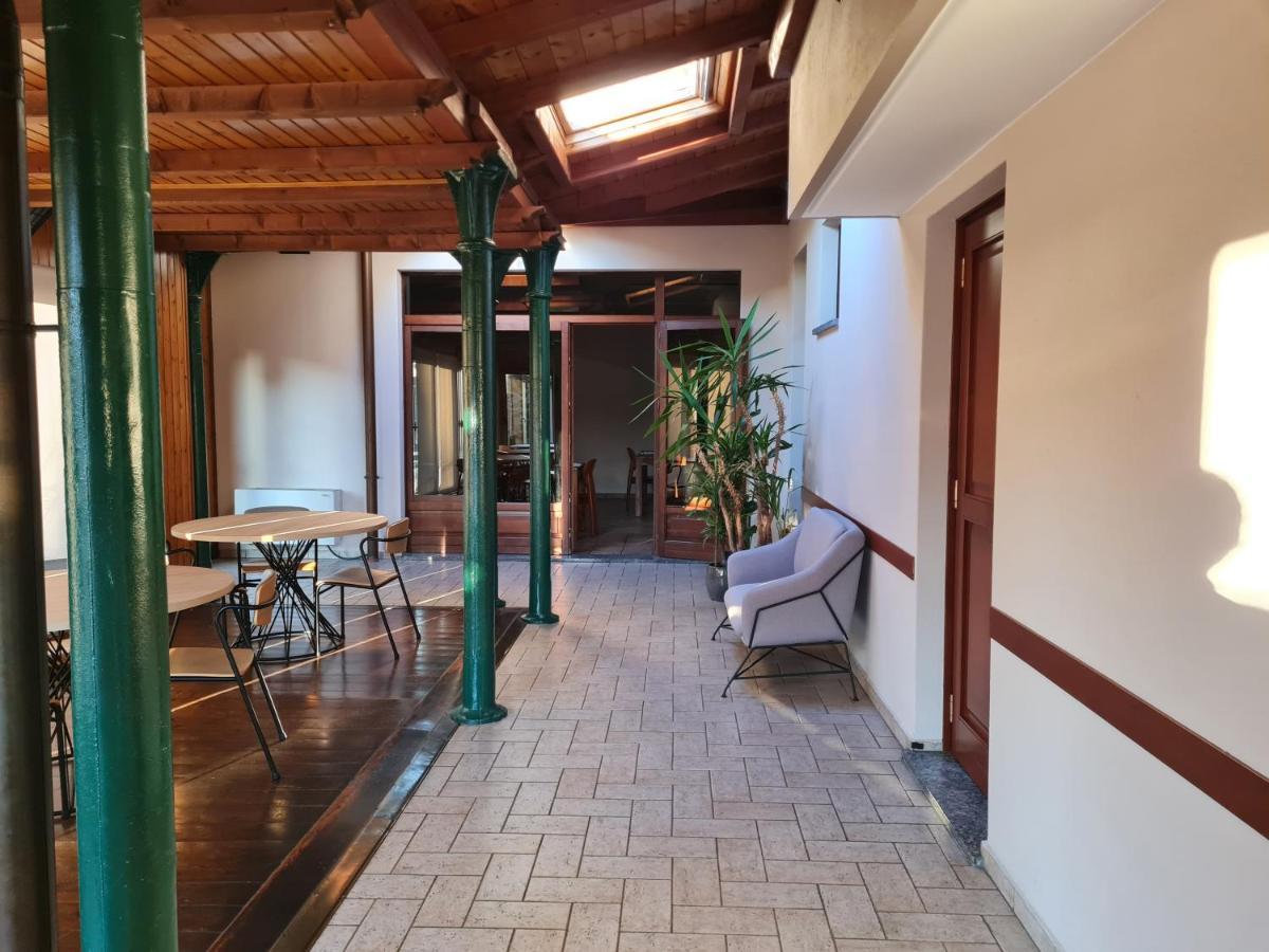 Manfredi Ristorante Con Alloggio Romentino 외부 사진
