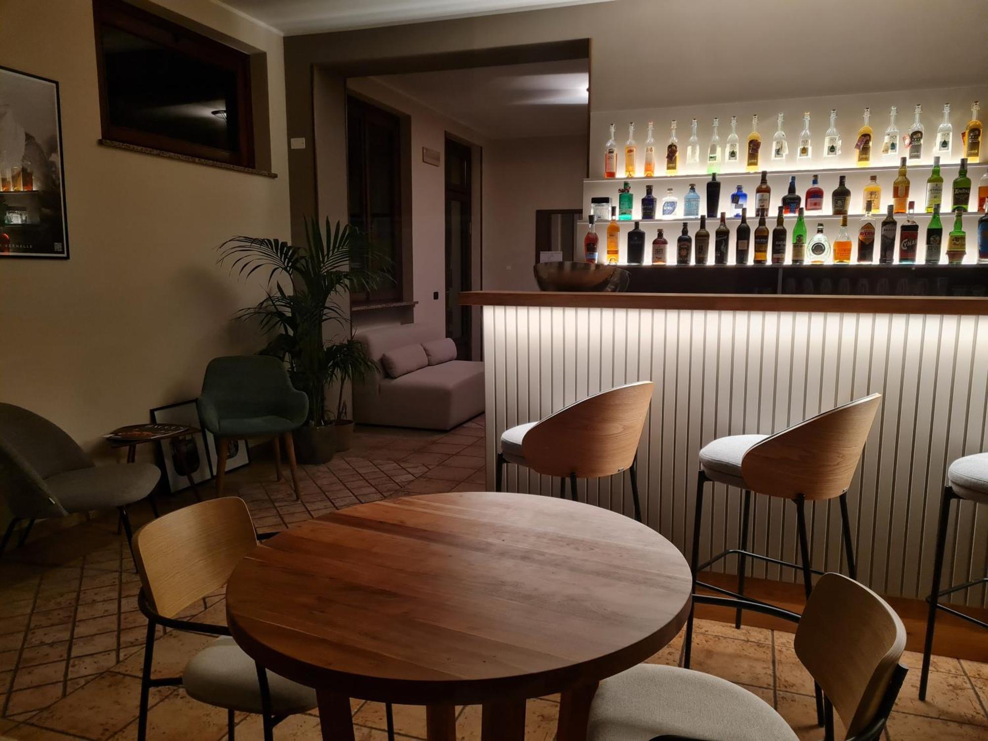 Manfredi Ristorante Con Alloggio Romentino 외부 사진
